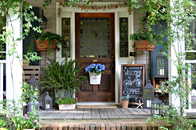 summer-front-porch-cottage-in-the-oaks