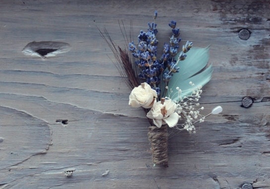 Planning a rustic, vintage, or woodland inspired wedding? Take a look at these 25 Rustic Boutonniere Ideas.