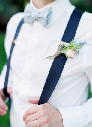Planning a rustic, vintage, or woodland inspired wedding? Take a look at these 25 Rustic Boutonniere Ideas.