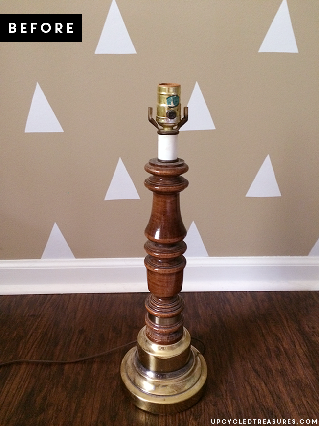 Check out this lamp makeover and see how easy it is to update an old, thrown out lamp into something modern and beautiful! MountainModernLife.com