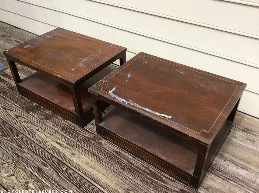 Ever thought about using Chalk Paint? If so check out this examination of its uses on these Upcycled Coffee Tables! UpcycledTreasures.com