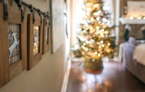 cabin-inspired-christmas-decor-mountainmodernlife-com_