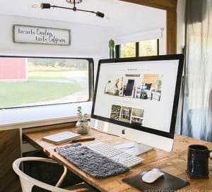 space-saving-diy-pull-out-table-in-rv-2008-tiffin-openroad-32la-mountainmodernlife.com-550x498