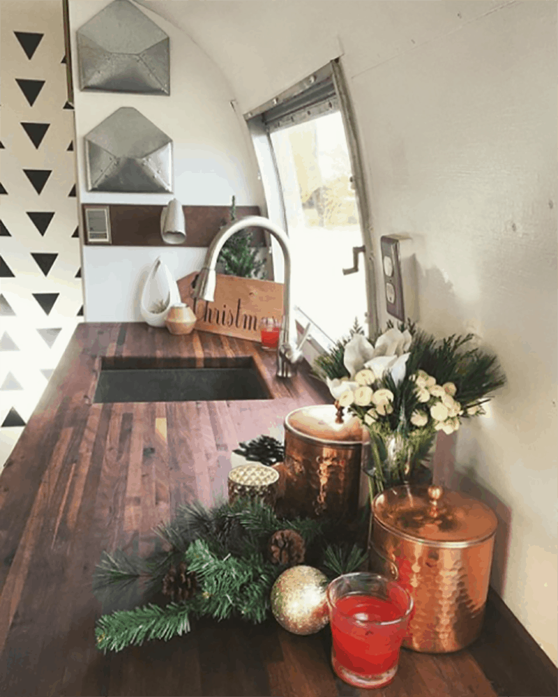 If white paint, various wood tones, and lots of texture is your thing, you'll love these rustic camper remodels! Photo Source: Liv Berg Design