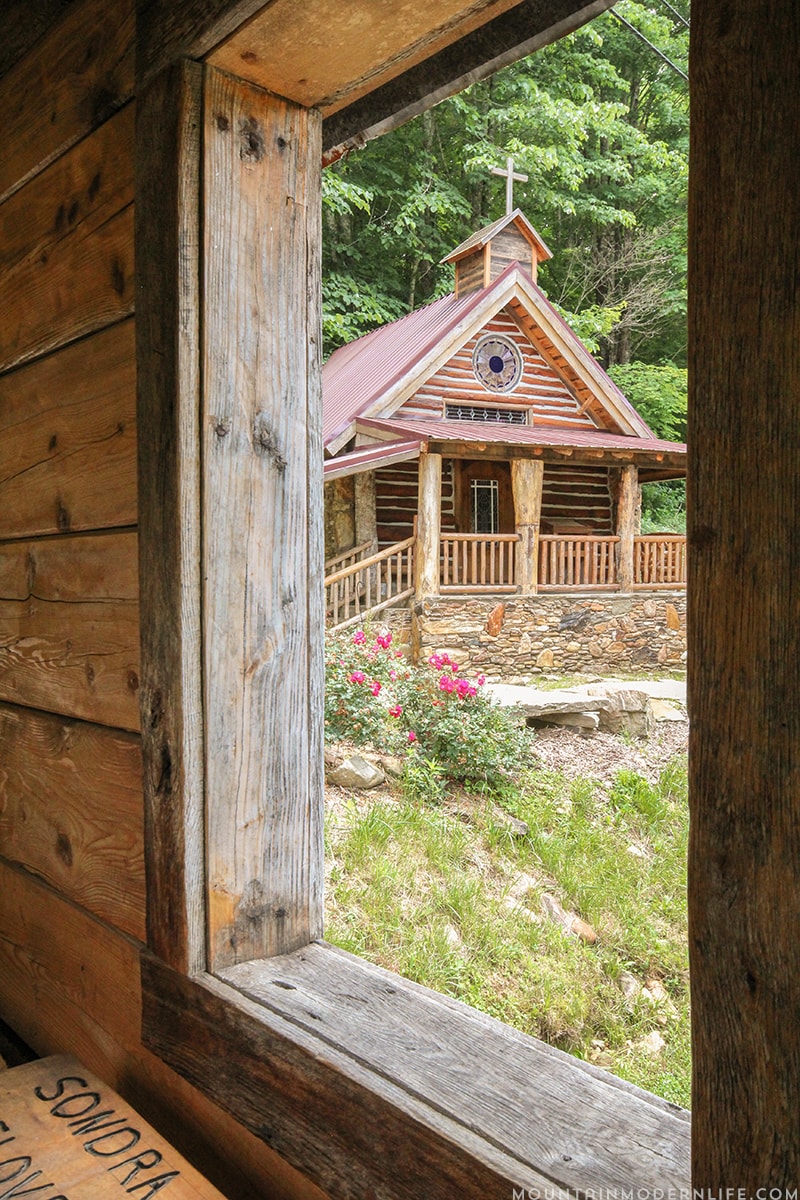 Looking for a majestic North Carolina Mountain Getaway for your destination wedding or next vacation? Check out Memory Mountain at Wolf Laurel! MountainModernLife.com