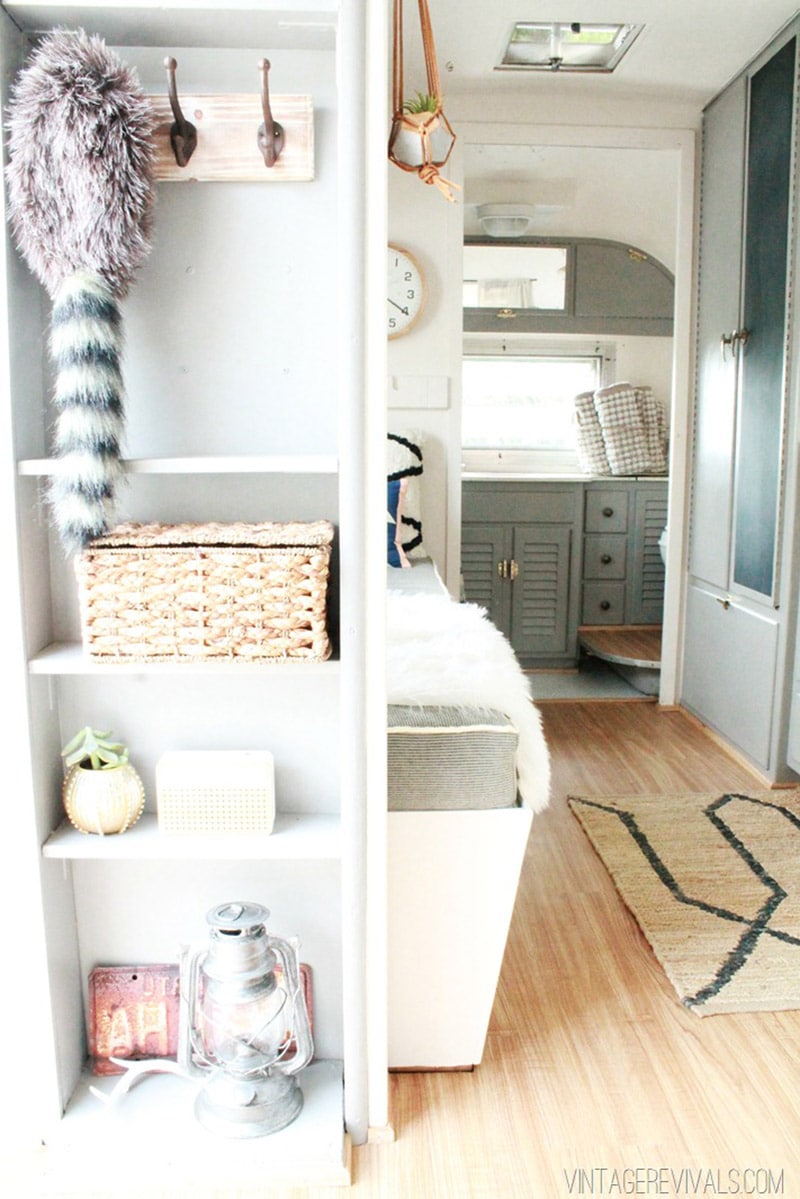 If white paint, various wood tones, and lots of texture is your thing, you'll love these rustic camper remodels!