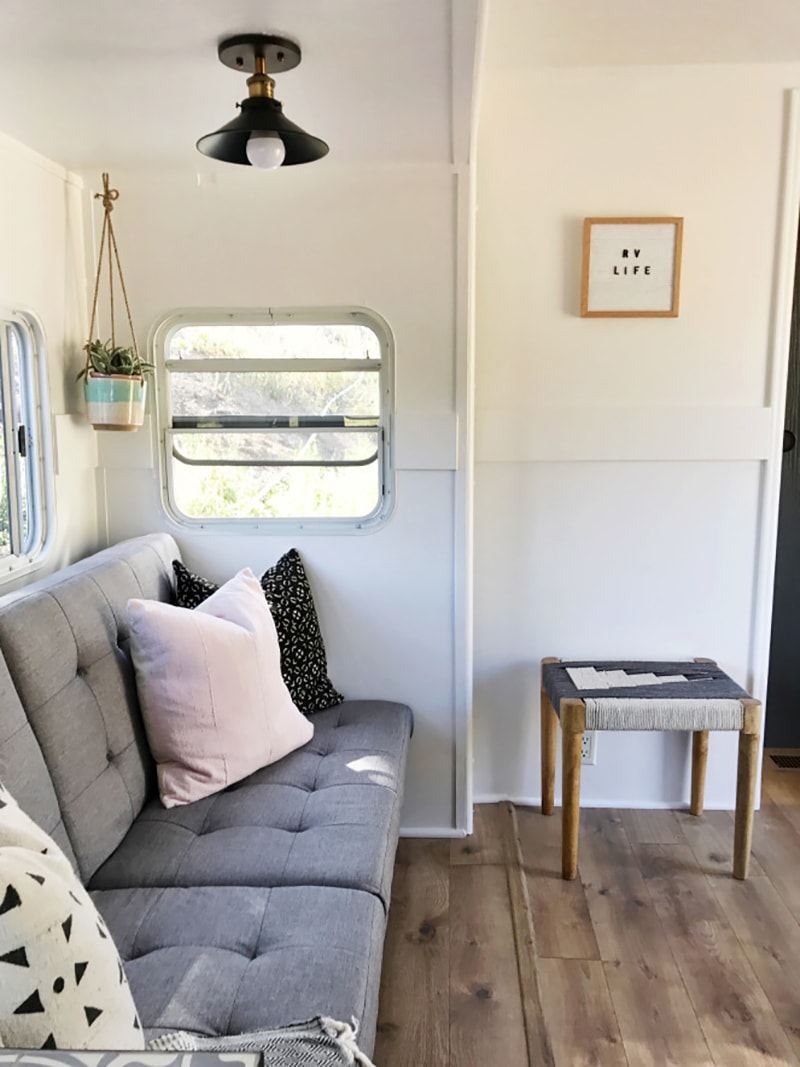 If white paint, various wood tones, and lots of texture is your thing, you'll love these rustic camper remodels! Photo Source: Arrows and Bow