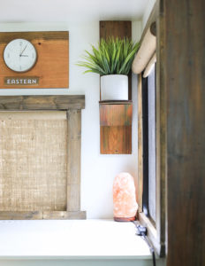 Looking for ways to add warmth and texture to your home or RV? See how easy it is to make burlap roller shades! MountainModernLife.com
