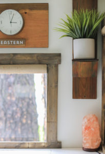 Looking for ways to add warmth and texture to your home or RV? See how easy it is to make burlap roller shades! MountainModernLife.com