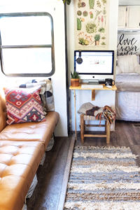 (Camper) Design Vibes Featuring ThoseByrneGirls: See how a family of 6 travels in this bohemian-inspired Camper! MountainModernLife.com