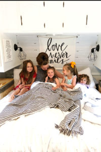 (Camper) Design Vibes Featuring ThoseByrneGirls: See how a family of 6 travels in this bohemian-inspired Camper! MountainModernLife.com