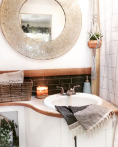 (Camper) Design Vibes Featuring ThoseByrneGirls: See how a family of 6 travels in this bohemian-inspired Camper! MountainModernLife.com