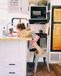 (Camper) Design Vibes Featuring ThoseByrneGirls: See how a family of 6 travels in this bohemian-inspired Camper! MountainModernLife.com