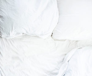 Is your bed full of toxins? You'd be surprised at the number of chemicals found in most pillows. Here are 8 eco-friendly pillows for healthier sleep | MountainModernLife.com