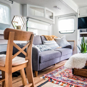 (Camper) Design Vibes Featuring LovetheTinyLife -See how a family of 3 lives in this renovated travel trailer!