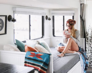 Tour this RV renovated for a family of 4 that's currently for sale! Photos from @CaitiJackson #campervibes #RVreno