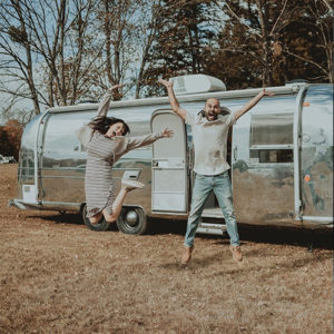 Camper Tour: Meet Magdalene the Airstream (for sale!), a vintage trailer renovated by @SteadyStreaminCashios | Featured on MountainModernLife.com