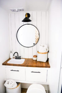 Tour this kid-friendly modern rustic camper created by a husband and wife design team, @Joinery&DesignCo! Featured on MountainModernLife.com #camperreno #campermakeover #camperremodel #tinyhometour #modernrustic