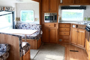 Tour this kid-friendly modern rustic camper created by a husband and wife design team, @Joinery&DesignCo! Featured on MountainModernLife.com #camperreno #campermakeover #camperremodel #tinyhometour #modernrustic
