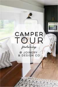 Tour this kid-friendly modern rustic camper remodel from @Joinery&DesignCo! #camperreno #campermakeover #camperremodel #tinyhometour #modernrustic