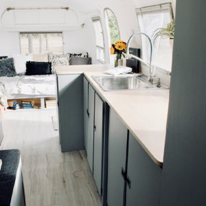 Camper Tour: Meet Magdalene the Airstream (for sale!), a vintage trailer renovated by @SteadyStreaminCashios | Featured on MountainModernLife.com