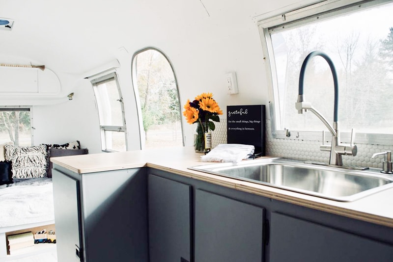 Camper Tour: Meet Magdalene the Airstream, a vintage trailer renovated by @SteadyStreaminCashios! | Featured on MountainModernLife.com