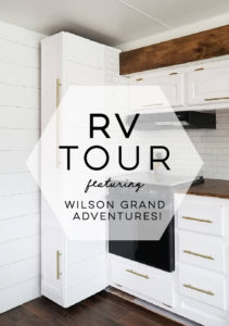Tour this remodeled RV filled with lots of white, shiplap, and warm wood tones from @WilsonGrandAdventures! Featured on MountainModernLife.com