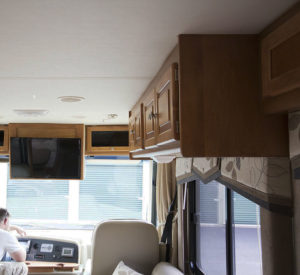 Come see how an outdated RV was transformed into a Mountain Modern Motorhome! #RVremodel #RVrenovation #camperremodel #camperrenovation #campermakeover #RVmakeover #mountainmodernlife #rusticmodern #mountainmodern #tinyhome #beforeafter