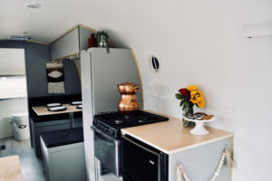 Camper Tour: Meet Magdalene the Airstream (for sale!), a vintage trailer renovated by Steady Streamin’ Cashios! | Featured on MountainModernLife.com