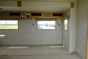 This RV remodel from JoyfullyGrowing will leave you speechless! See the before and after on MountainModernLife.com