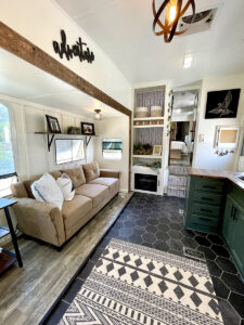 renovated 5th wheel