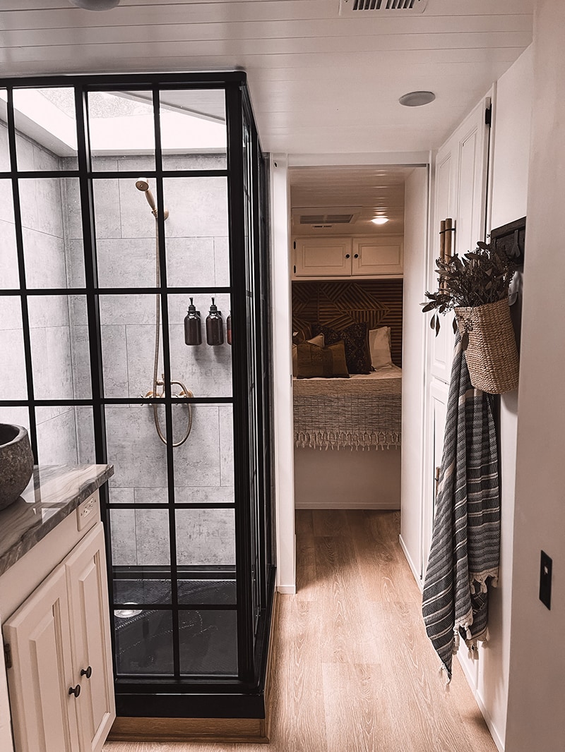 You’ll want to cozy up to the earthy hues and organic textures in this renovated Monaco Motorhome