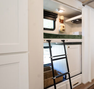 renovated motorhome bunkbeds